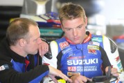 Alex Lowes al frente del primer día de test WSBK