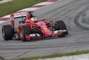 GP Malasia: Vettel pateó el tablero