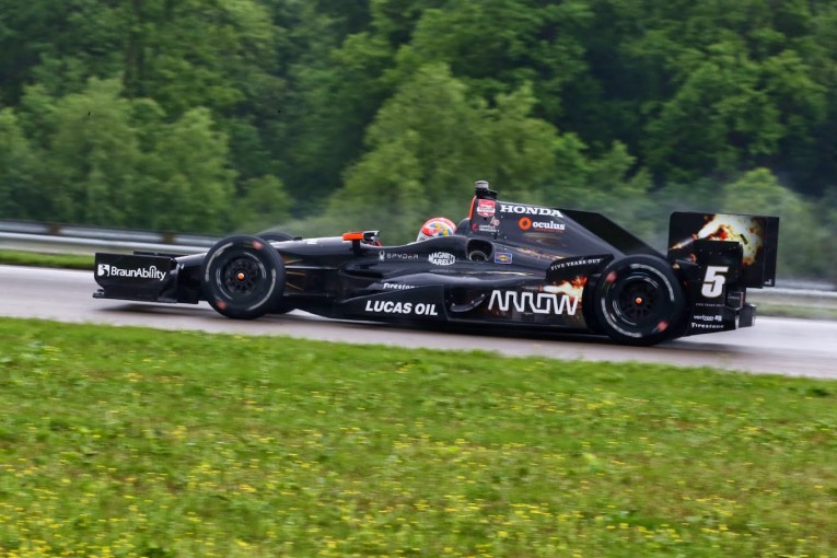 Indy Car: Hinchcliffe se quedó con el triunfo en una accidentada prueba en Nueva Orleans