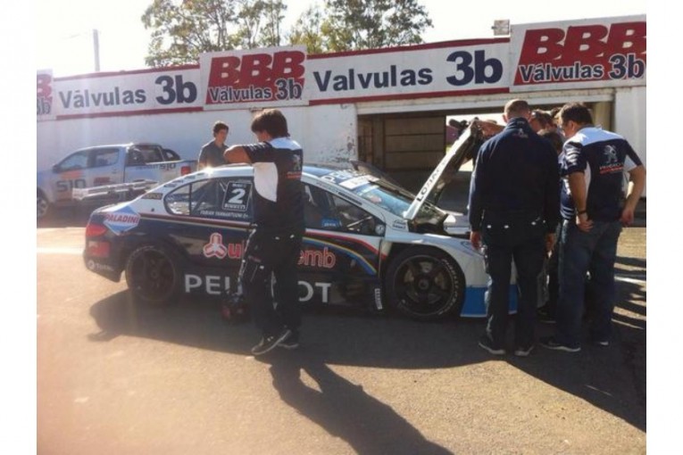 STC 2000: probaron neumáticos en el óvalo de Rafaela