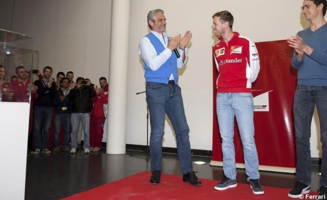 F1: Vettel agasajado en Maranello