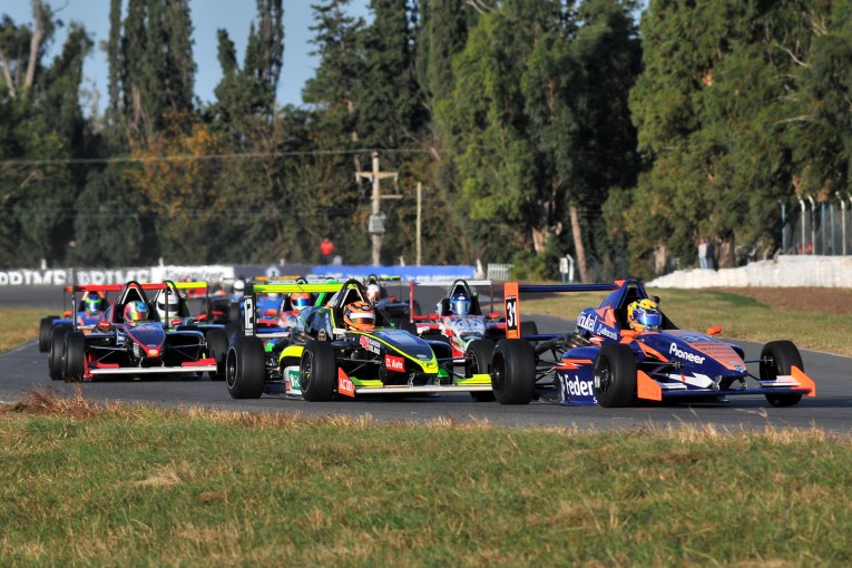 F.R. 2.0: Marino de punta a punta