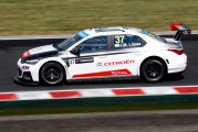 WTCC: «Pechito» López ganó la primer manga y aumenta su ventaja al frente del Mundial