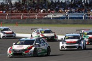 WTCC / Hungría: Muller a pesar de la lluvia hizo la pole