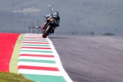 Moto 2 / Mugello: Sam Lowes domina los libres