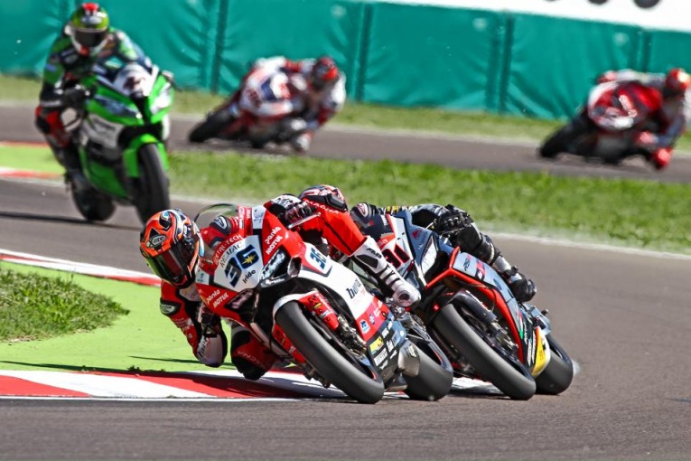 Superbikes: Tati Mercado sumó otra buen resultado