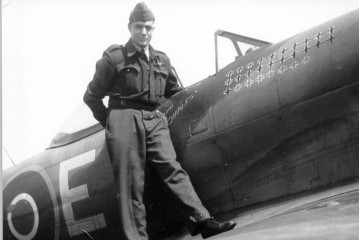 Pierre Clostermann: El As de la aviación que se rindió ante los Halcones argentinos
