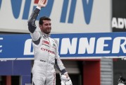 WTCC: «Pechito» López ganó la primer carrera, y Muller la segunda