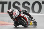 Super Bike: Pole para Haslam en una sesión bajo la lluvia, «Tati» Mercado clasificó 14º