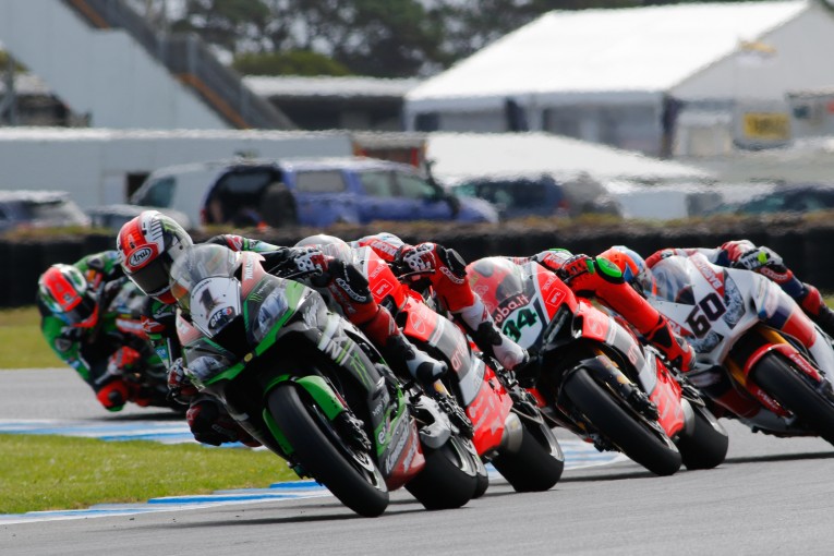 Super Bike: Rea impone su ley en la Carrera 1 de Phillip Island
