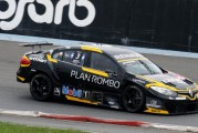 STC2000: Pernía venció en la primera serie