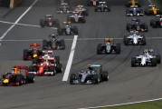 Fórmula 1: Rosberg humilla en una movidísima carrera en Shanghái