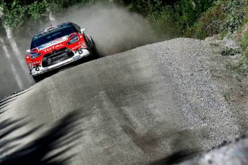 WRC: Meeke, claro líder en Finlandia