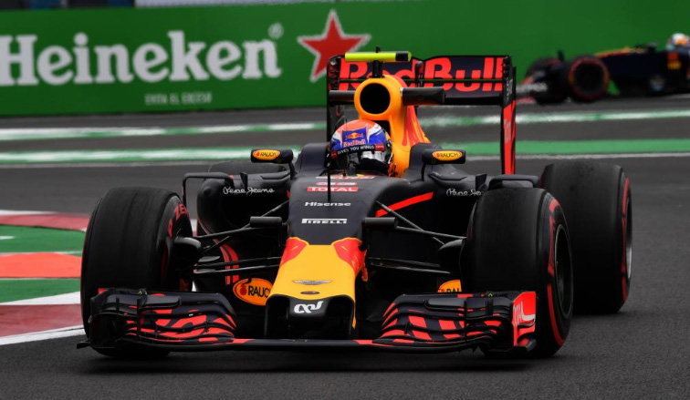 Fórmula 1: Verstappen exprime los superblandos y lidera los Libres 3