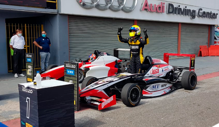 FR 2.0: Barrio también festejó en la Fórmula Renault 2.0