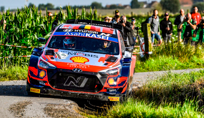 WRC: Neuville se encamina hacia la gloria en Bélgica