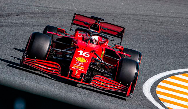 Fórmula 1: Leclerc pone a Ferrari en lo más alto de los Libres2
