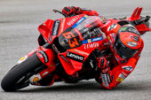 MotoGP: Pecco Bagnaia gana en Malasia y acaricia el título