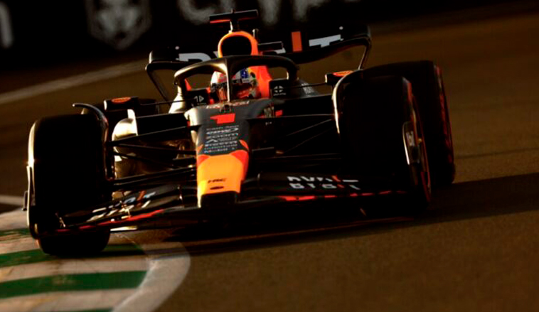 Fórmula 1: Verstappen sigue bien arriba escoltado por Alonso