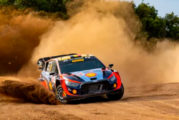 WRC: Neuville aprovecha el caos para ponerse al frente en Italia