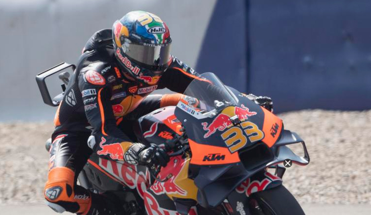 MotoGP: Binder impone su ritmo en el viernes del GP de Japón