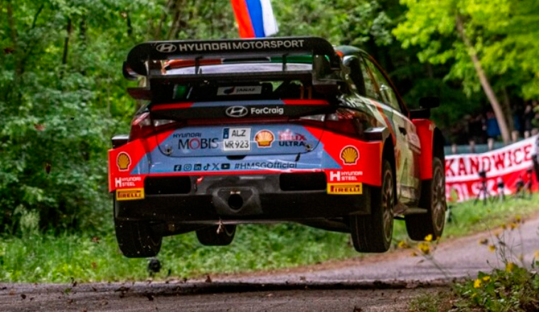 WRC: A rojo vivo! Neuville y Evans empatan en el estreno de Croacia
