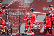 MotoGP: Bagnaia arrasa en Assen y mete presión a Martín