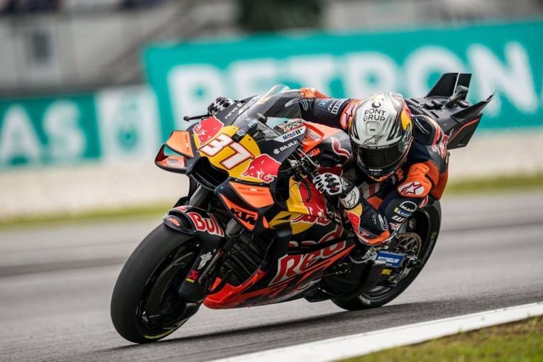 MotoGP: Acosta lidera la primera práctica en Malasia