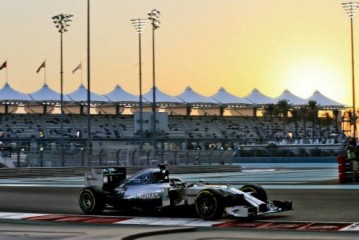 Hamilton maneja los tiempos en Abu Dhabi