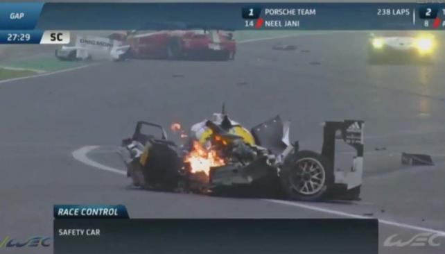 Tremendo accidente de Mark Webber en Interlagos