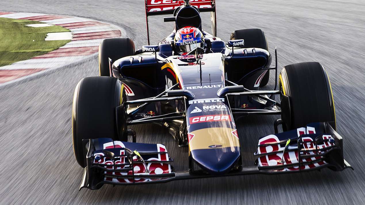 Toro Rosso presentó el STR10