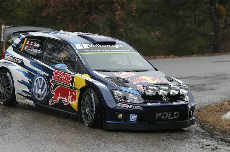 Monte Carlo: Ogier cómodo líder