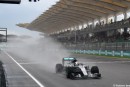 F1 Qatar: Hamilton se lleva la pole con lluvia y todo