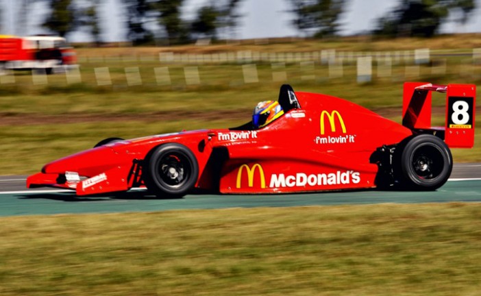 Fórmula Renault: ganó Moggia y aumentó su lugar en la punta del campeonato.