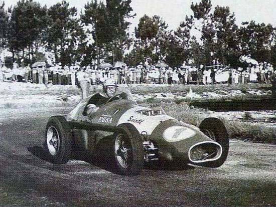 Mientras su amigo Fangio anunciaba su retiro, Froilán Gonzalez ganaba en el «El Pinar»