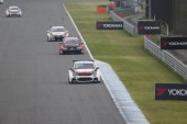 WTCC: «Pechito» López y Monteiro triunfan en Japón