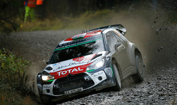 WRC: Meeke se acerca a Oggier en Gales