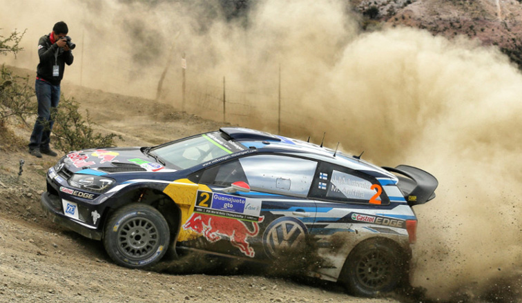 WRC: Hat-trick de Latvala consiguiendo más de un minuto de ventaja