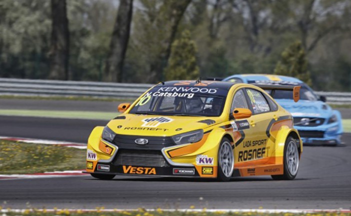 WTCC: Catsburg, marcó el rumbo en el último ensayo