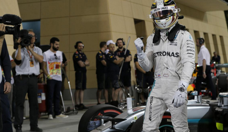 Fórmula 1: Hamilton logra la Pole en una clasificación que sigue sin gustar