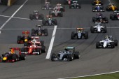 Fórmula 1: Rosberg humilla en una movidísima carrera en Shanghái