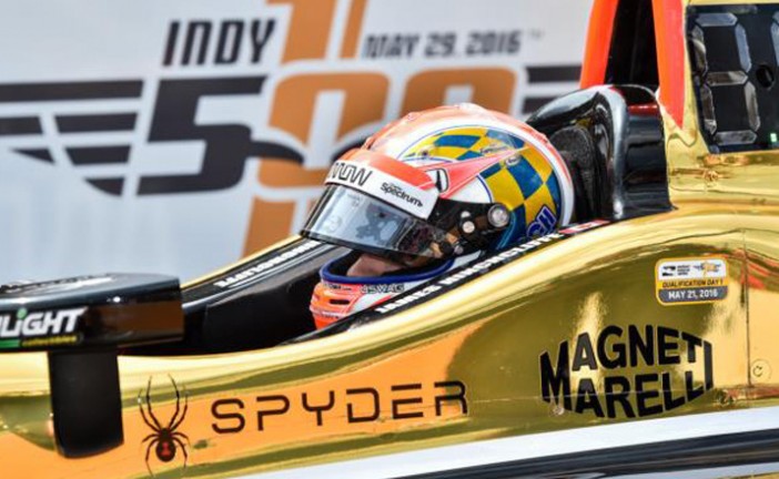 Indy Car:  Hinchliffe gana la pole para la Indy 500