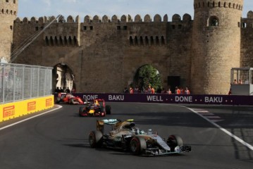 Fórmula 1: Rosberg ganó en Bakú