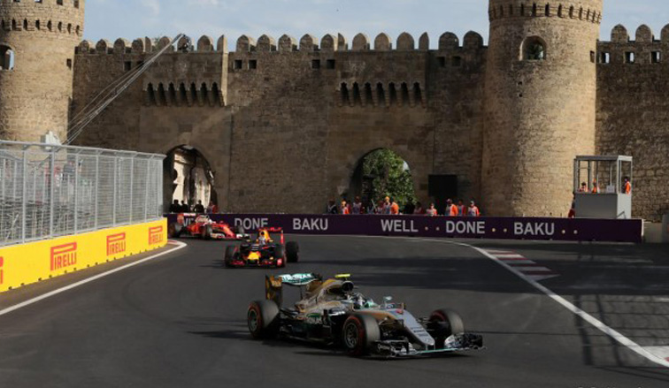 Fórmula 1: Rosberg ganó en Bakú