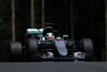 Fórmula 1: Hamilton se lleva la Pole en una desordenada clasificación bajo condiciones mixtas
