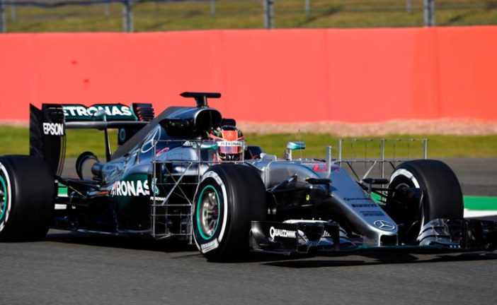 Fórmula 1: Mercedes se pone firme en la sesión matinal del día 2 de test