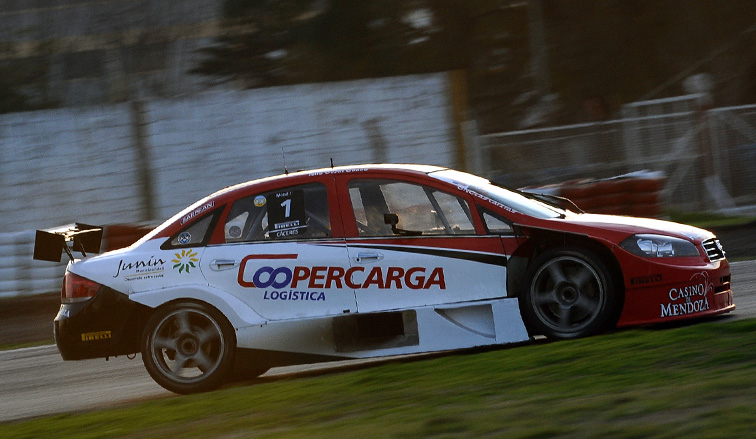 TC2000: A lo campeón, Cáceres se impuso en la séptima final