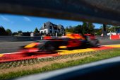Fórmula 1: Verstappen sorprende en ‘casa’, mientras Mercedes esconde sus cartas en los Libres 2