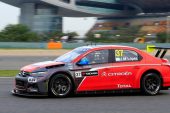 WTCC: Pole de «Pechito» López en China