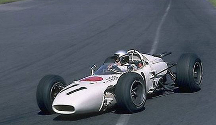 24 de octubre de 1965, primer triunfo de Honda